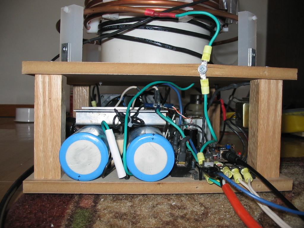 lower deck: bus caps, heatsink and driver board